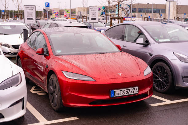 Tesla Model 3 2024+ - Highland RWD Standard Range +