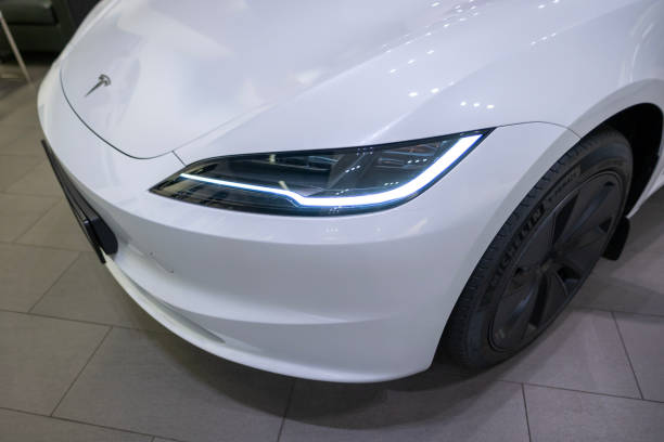 Tesla Model 3 2024+ - Highland RWD Standard Range +