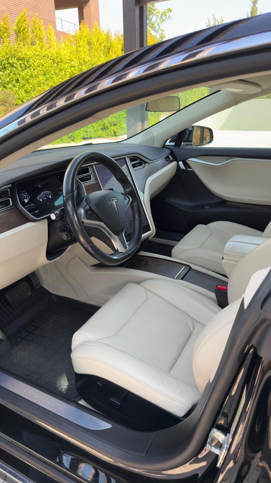 Tesla Model S 75D 2017 - Free Supercharging