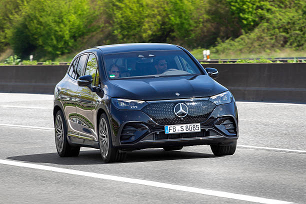 Mercedes-Benz EQE SUV